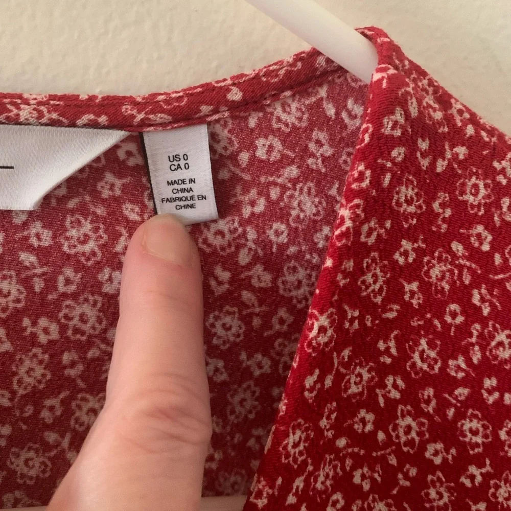 Women’s Paris Altelier Red Floral Women's Dress size 0